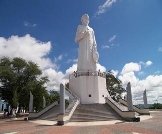 ônibus saindo da Rodoviária de Feira de Santana para Juazeiro